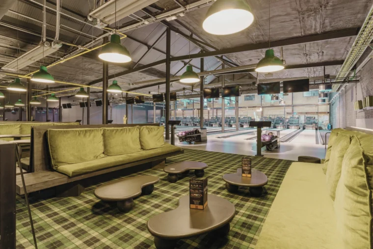 Totaalrenovatie: Area53 5 Area53 Toon De Somer 1 1