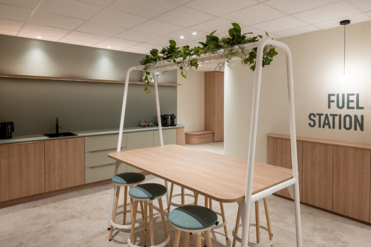 ECU WW Toon De Somer kantoorinrichting en renovatie eetruimte