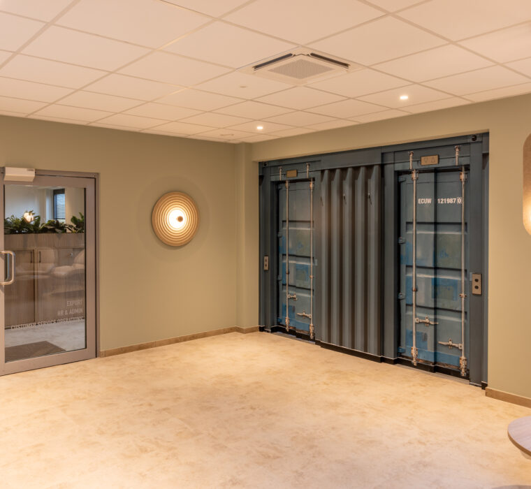 ECU WW - Toon De Somer - kantoorinrichting en renovatie - lift ECU WW Toon De Somer kantoorinrichting en renovatie lift